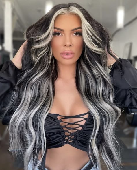 Light Purple Wig, Blonde Hair Ombre, Red Balayage Hair, Rambut Brunette, Red Balayage, Ombre Blond, Black Hair Balayage, Silver Blonde Hair, Hair Color Underneath