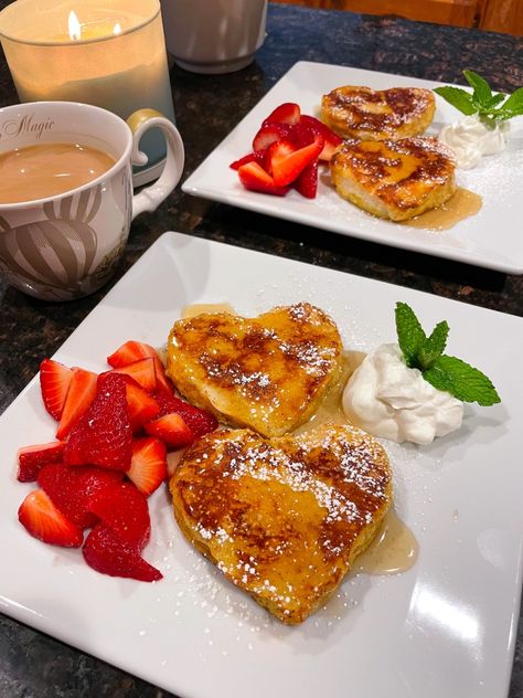 Heart French Toast Heart Toast, Anniversary Breakfast, Perfect French Toast, Romantic Breakfast, Strawberry Whipped Cream, Recipes With Whipping Cream, French Toast Breakfast, Breakfast Idea, French Toast Recipe