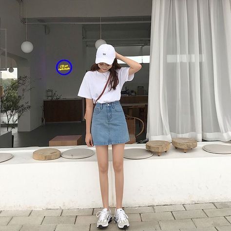 Blue Denim Skirt Outfit, Skirt Outfits Korean, Skirt Outfits Aesthetic, Denim Skirt Outfit, Y2k Fashion Aesthetic, Kawaii Skirt, Y2k Aesthetic Fashion, Kawaii Shirts, Denim Skirt Outfits