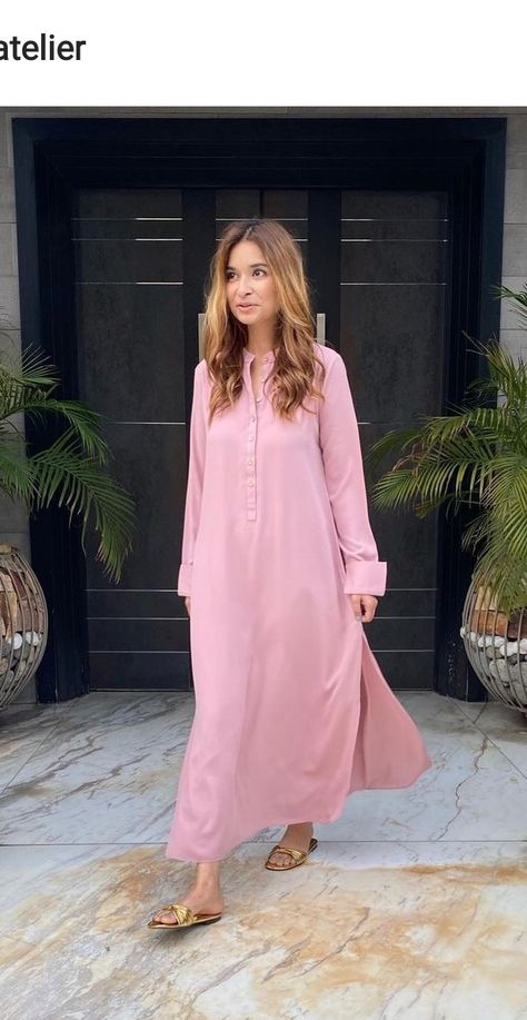 Pink Frock Design, Pink Dress Design, Pink Frock, Dress Design Pakistani, Pink Color Combination, Simple Kurta Designs, Pakistani Fashion Casual, Desi Fashion Casual, Salwar Kamiz