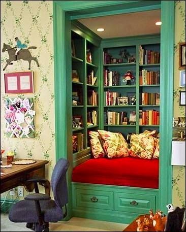 Book Nooks- 24 Cozy Spots to Curl Up + Read - #blog #book-club #decorating #blog #book-club #decorating Home Library Design, Home Libraries, Cozy Nook, Spare Room, Home Library, Reading Nook, Design Case, My New Room, Decoration Design