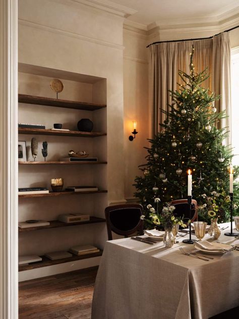 Zara Home Christmas Collection 2021 10 Zara Home Christmas, Christmas Styling, British Christmas, Christmas At Home, Hm Home, Christmas Tablescape, Christmas Interiors, Christmas Time Is Here, Natural Christmas