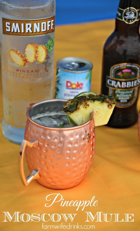 Pineapple Moscow Mule, Pineapple Mule, Moscow Mule Drink, Pineapple Vodka, Moscow Mule Recipe, Beer Cocktail, Winter Drink, Summer Beer, Alcholic Drinks