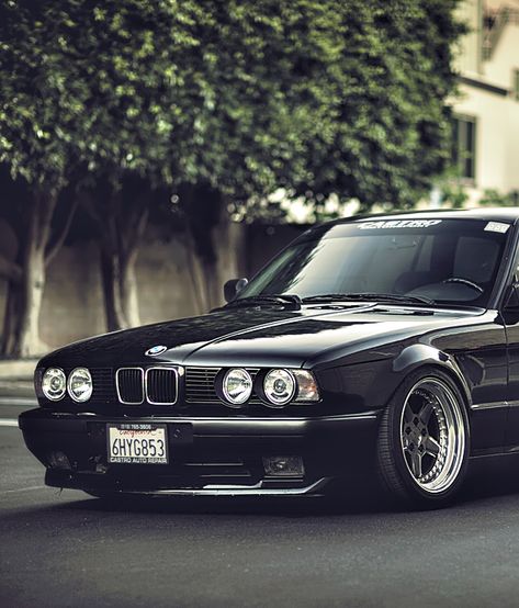 Android Phone Backgrounds, Bmw 525, Bmw Wagon, Bmw E34, Gym Art, Chevy Cruze, Bmw Alpina, Iphone Wallpaper Hd Nature, Bmw E30