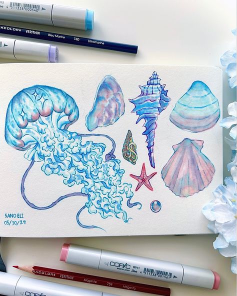 Some sketchbook pages I finished today! 🫧🐚 I saw some really cute seashell photos online and wanted to try my hand at the iridescent look of them using my Copic markers 🪼 I miss going to the beach so badly 😭😭 Wanna just spend an entire day walking around collecting shells in a lil bucket ! . . #sketchbookartist #sketchbooktour #illustration #illustrationartist #seashellart #jellyfishart #oceanart #aquatic #aestheticart Illustration With Markers, How To Draw The Beach, Cute Sketchbook Pages, How To Draw Seashells, In The Sea Drawing, Sea Art Drawing, Drawing Ideas Sea, Cool Marker Drawings, Sea Shell Drawing