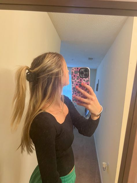 Hair inspo, Claw clip style, Hairstyles, OOTD, Half up Half down style, Hair highlights, Hair accessories, Long hair, Brown hair, Cute phone case Half Down Claw Clip, Long Hair Brown, Claw Clip Hair, Highlights Hair, Highlights Brown Hair, Hair Brown, Half Up Half Down Hair, Half Up Hair, Clip Hair