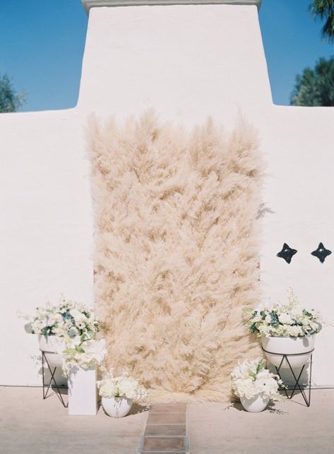 Brides Shoes, Lush Wedding, Pampas Grass Decor, Grass Decor, Grass Wedding, Wedding Backdrops, Boho Chic Wedding, Outdoor Decor Backyard, Ceremony Backdrop