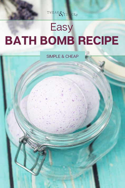 These bath bombs will come out perfectly every time. This simple bath bomb recipe is easy and foolproof - a must-try! Bath Steamers Diy, Homemade Bath Bomb Easy, How To Make A Bath Bomb, Bath Bomb Package Ideas, Bath Boms Diy Recipes, Diy Bath Bomb Recipe, Bath Bomb Recipe Easy, Bath Boms Diy, Essential Oil Cleaner