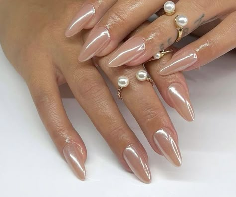 Chrome Nude Nails, Nails And Rings, Classy Acrylic Nails, Soft Nails, Nail Jewelry, Laugh Out Loud, Neutral Nails, Bridal Nails, Minimalist Nails