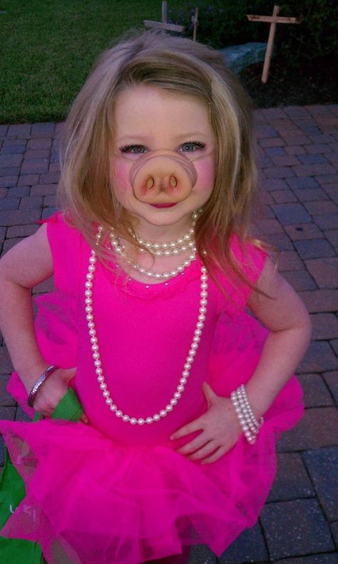 Miss Piggy Costume Miss Piggy Halloween Costume, Miss Piggy Costume, Piggy Costume, Muppets Party, Pig Costumes, Running Costumes, Homemade Costumes, Halloween 2014, Miss Piggy