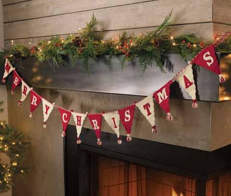 Christmas Garlands Ideas, Diy Garland Paper, Merry Christmas Garland, Christmas Black And White, Cabin Christmas Decor, Firefighter Christmas, Firefighter Brotherhood, Gift Crates, Paper Garlands