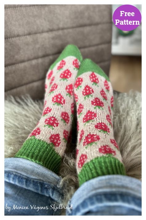 6 Berry Socks Knitting Patterns Socks Free Knitting Pattern, Strawberry Socks, Knitted Socks Free Pattern, Colorwork Knitting Patterns, Socks Knitting, Strawberry Baby, Colorwork Knitting, Crochet Knit Hat, Sock Knitting Patterns