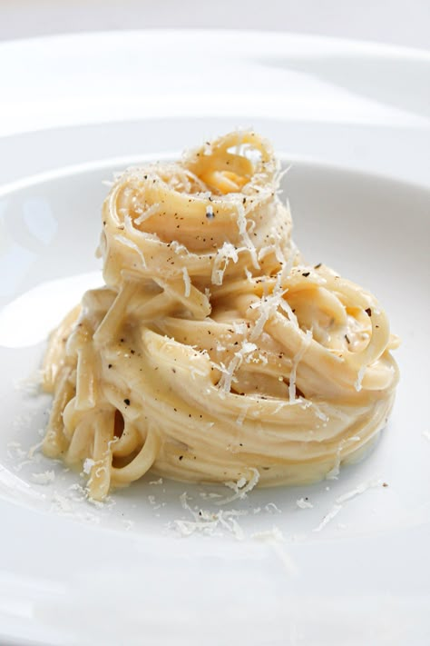 Recipes With Truffle Butter, Truffle Aioli Pasta, Truffle Cheese Pasta, Chicken Truffle Pasta, Truffle Butter Sauce, White Truffle Pasta, Creamy Truffle Pasta Recipe, Truffle Butter Pasta, Truffle Oil Pasta Recipe