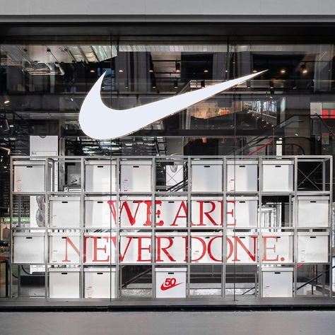 Nike Office Design, Nike Store Display, Nike Window Display, Just Do It Wallpapers, Garage Cafe, Shop Signage, Architectural Lighting Design, Nike Design, Furniture Design Chair