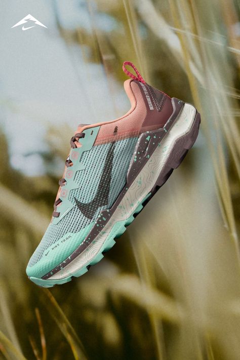 Run through the gnarliest trails with the Nike Wildhorse 8’s rugged traction and cushioned comfort. Shop on Nike.com. Active Fits, Cinderella Slippers, Womens Workout Shoes, Pretty Sneakers, Cinderella Slipper, Gentleman Shoes, Run Through, Womens Training Shoes, Workout Shoes