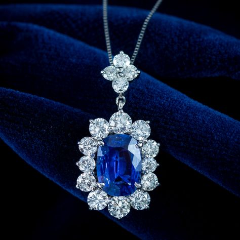 New in! A marvellous sapphire diamond pendant necklace boasting a deep-blue cushion cut sapphire in the centre, weighed at 2.91 carats. It’s complemented by a frame of twelve bright, clean brilliant-cut diamonds and four more on the bale above. They have excellent VS1 clarity - H colour and total 2.57 carats. The pendant is fashioned in 900 platinum and features a fancy, basket under-gallery on the reverse, stamped with the stone weights. It’s accompanied by a silky box chain to display it ... Sapphire Pendant Necklace, Sapphire Diamond Pendant, Edwardian Engagement Ring, Sapphire Necklace Pendants, Edwardian Jewelry, Edwardian Style, Blue Cushions, Sapphire Pendant, Edwardian Fashion