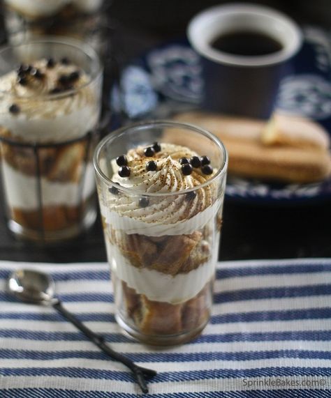 Tiramisu Cups, Shooter Recipes, Dessert Shooters, Dessert Shots, Individual Desserts, Tiramisu Recipe, S'mores, Dessert Cups, Mini Desserts