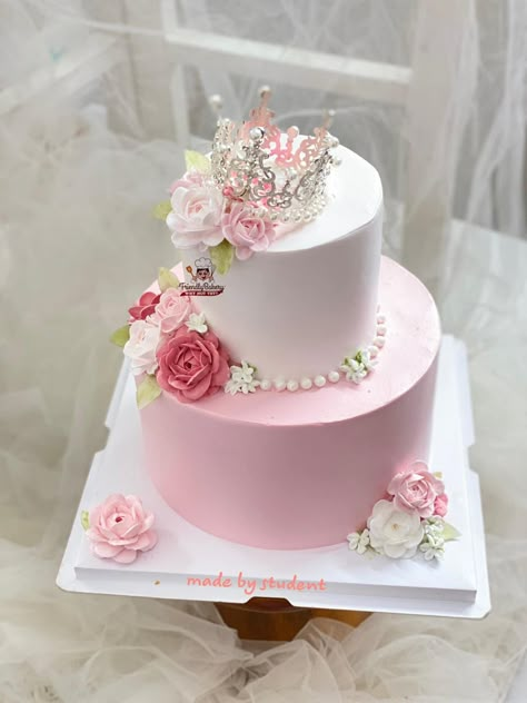 Two Tier Flower Cake Birthday, 2tier Birthday Cake For Women, 2 Layer Cake Design, 2 Teir Birthday Cake, 2 Tier Birthday Cake For Women, Simple 2 Tier Cake, 2 Tier Floral Cake, 2 Tier Cake Ideas, 2 Tier Cake Designs