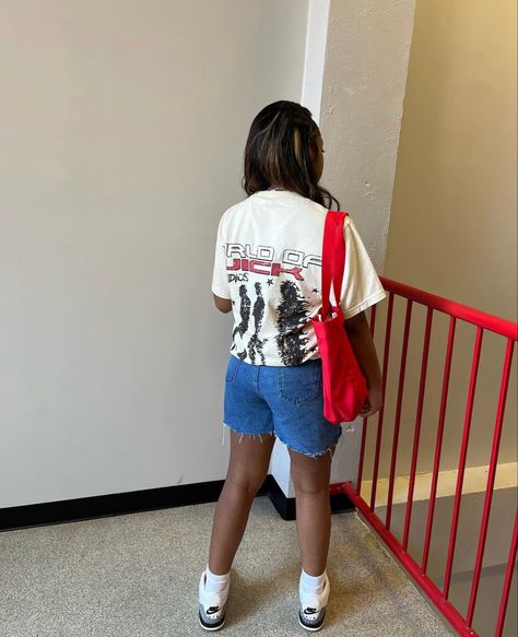 Cement 3s Outfit Women, Effortlessly Chic Outfits, Tomboy Style Outfits, Pretty Girl Outfits, Couple Outfits, Streetwear Fashion Women, Streetwear Outfits, Simple Trendy Outfits, Tomboy Fashion