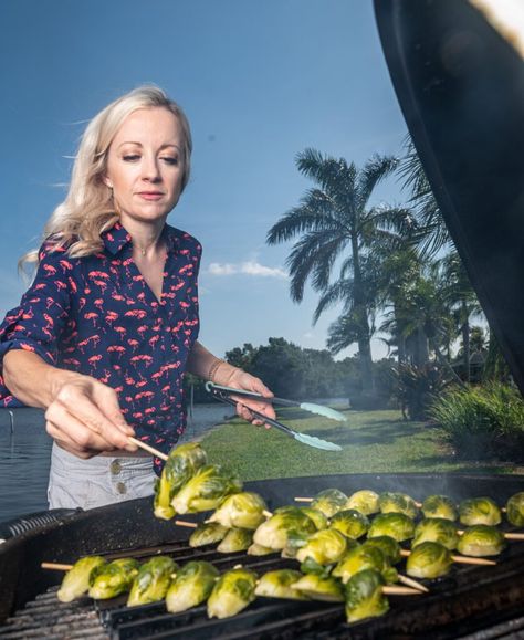 One on One: Robyn Lindars, The Grill Girl Grill Girl Magazine June 2021 Issue I’m sure we’ve all heard the term, ‘Man the grill’. Now it’s time to hear, ‘GrillGirl’ that grill! Award-winning, Grill Master and Author, Robyn Lindars, proves that grilling isn’t just for men anymore. Robyn Lindars, aka, that girl Grill Master, aka, … Continue reading One on One: Robyn Lindars, The Grill Girl → The post One on One: Robyn Lindars, The Grill Girl appeared first on TipsfromTia.com. Cooking On Grill, Grilling Photography, Cooking Over Fire, Korean Photoshoot, Barbeque Party, Quinoa Burgers, Girls Magazine, Streetwear Inspo, Just For Men