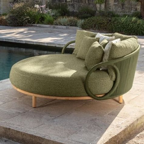 Modern Sofa Chair, Round Sofa Chair, Backyard Renovation, Outdoor Patio Sofa, Statement Furniture, Lawn Furniture, Round Sofa, Outdoor Daybed, Pool Furniture