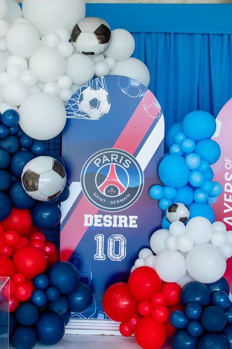 Mbappe Birthday Party, Football Theme Birthday, Soccer Theme, Soccer Birthday, Soccer Party, Football Birthday, Birthday Planning, Bodo, Football Party