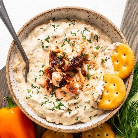 Smoked Salmon Dip Best Salmon Recipe, Salmon Dip, Delicious Salmon Recipes, Smoked Salmon Dip, Flaked Salmon, Fit Foodie Finds, Grilled Salmon Recipes, Fit Foodie, Sandwich Spread