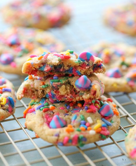 Unicorn Sprinkle Cookies, Unicorn Chocolate Chip Cookies, Rainbow Chip Cookies, Business Cookies, Cookie Store, Apple Fries, Peppermint Bark Cookie, Small Batch Cookies, Confetti Cookies