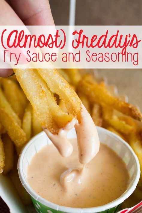 Craving some Freddy's Fry Sauce? Like is similar to their Fry Sauce. French Fry Sauce, Fry Sauce Recipe, Fry Seasoning, Seasoning Recipe, Fry Sauce, Sauces And Dips, French Fry, Think Food, Homemade Sauce