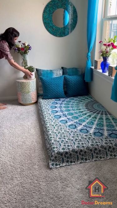 Room Decor Ideas Without Bed, Simple Aesthetic Home Decor, Bedroom Ideas For Indian Homes, Simple Indian Home Decor, Easy Bedroom Makeover Ideas, Small Indian Room Decor, Bedroom Ideas For Small Rooms For Adults Diy Creative Crafts, Indian Hostel Room Decor Ideas Aesthetic, Aesthetic Room Decor Ideas Low Budget