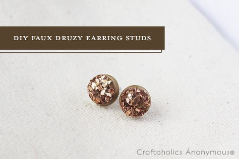 DIY Druzy Stud Earrings Diy Druzy Earrings, Easy Diy Fashion, Studs Diy, Jewels Diy, Diy Jewelry Earrings, Simple Crafts, Glass Glitter, Druzy Jewelry, Earrings Diy