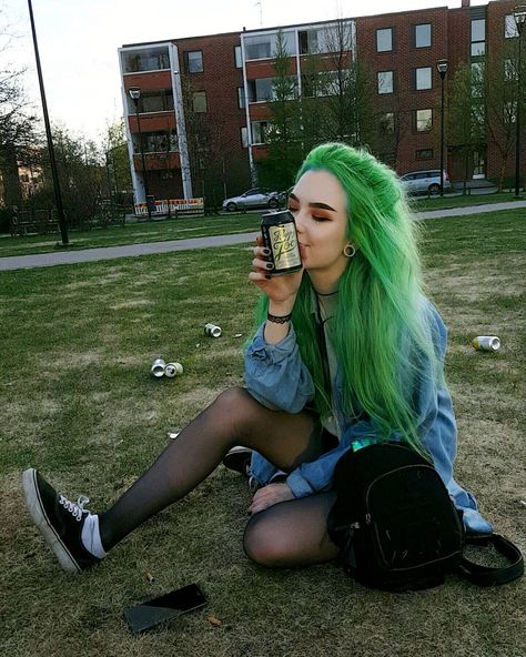 Neon Green Hair, Scene Hair, Dye My Hair, Hair Inspo Color, Grunge Hair, The Grass, Hair Dye, Green Hair, Aesthetic Hair