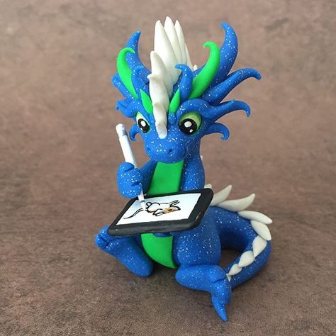 Polymer Clay Creatures, Fimo Animals, Polymer Figures, Polymer Clay Dragons, Clay Creatures, Fantasy Sculpture, Clay Dragons, Fantasy Dragons, Crea Fimo