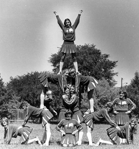 Cheer Pyramids, Cheerleader Uniforms, Saddle Shoe, High School Photography, School Cheerleading, Cheerleading Pictures, Cheerleading Uniforms, Cheer Stunts, Saddle Shoes