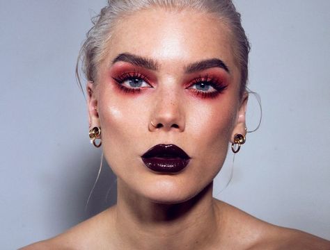 Todays look | Mars Rocker Makeup, Red Eyeshadow Look, Dark Lip, Red Eye Makeup, Linda Hallberg, Red Eyeshadow, Rainbow Makeup, Red Makeup, Braut Make-up