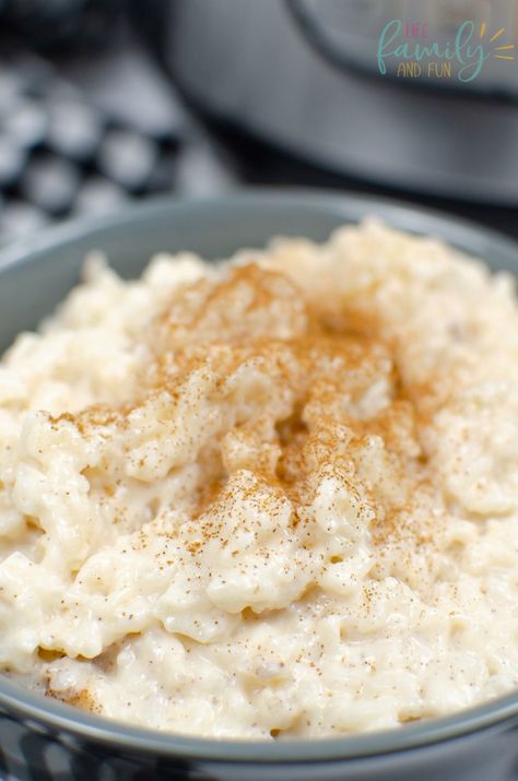 Instant Pot Rice Pudding - Easy Recipe Instant Rice Pudding, Instant Pot Rice Pudding, Rice Pudding Recipe Easy, Homemade Rice Pudding, Dessert Rice, Alfredo Garcia, Instant Pot Rice, Pressure Cooker Rice, Rice Pudding Recipes