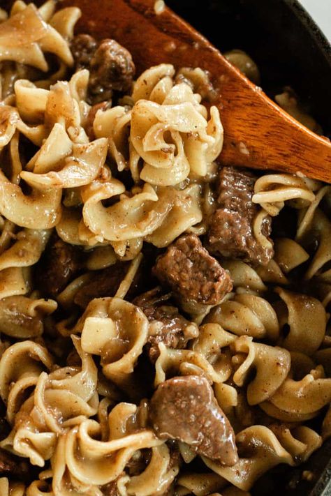 Beef Tips and Noodles Recipe Beef Tips And Noodles, Cast Iron Skillet Cooking, Balsamic Vinegar Chicken, Leftover Beef, Skillet Cooking, Brisket Recipes, Dutch Oven Recipes, Cast Iron Recipes, Beef Stew Meat