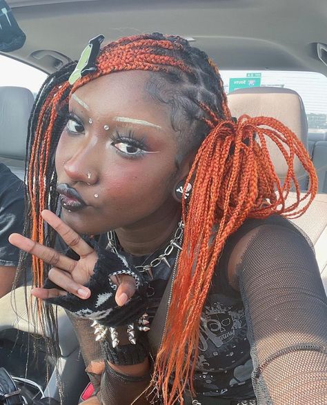 Emo Box Braids, Black Punk Hairstyles, Emo Braids, Alternative Braids, Alt Braids, Black Emo Hair, Appearance Aesthetic, Black Egirl, Punk Braids