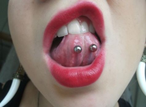 MDRN | via Tumblr Under Tongue Piercing, Surface Tongue Piercing, Venom Piercing, Tattoos Alternative, 2 Piercings, Love Piercings, Body Modification Piercings, Best Piercings, Tongue Piercings