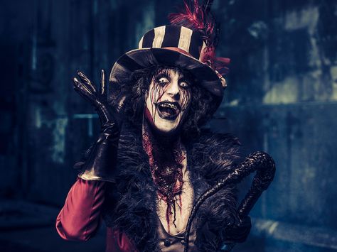 The ringmaster Twisted Circus, Halloween Sfx, Haunted Circus, Creepy Circus, Ringmaster Costume, Voodoo Priestess, Dark Harbor, Creepy Carnival, Halloween Circus