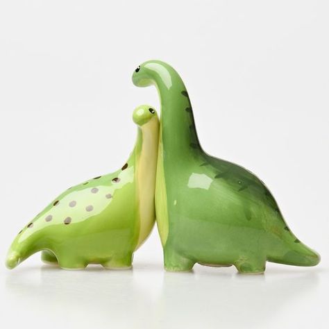 Ceramic Dinosaur, Green Salt, Clay Animals, Cute Clay, Pottery Crafts, Ceramic Animals, Clay Art Projects, Ceramic Set, Ceramics Ideas Pottery