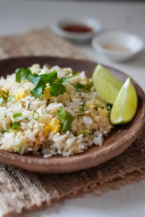 Lime Fried Rice, Khao Pad, Thai Fried Rice, Eat Thai, Cooking Jasmine Rice, Seasoned Rice, Chinese Recipes, Cooking Together, White Pepper