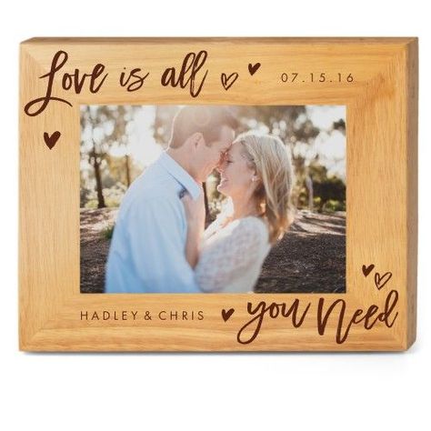 Cnc Designs, I Love Us, Us Forever, Creative Wedding Favors, Inexpensive Wedding Favors, Picture Frame Crafts, Burning Wood, Box Photo, Personalized Picture Frames