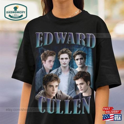 Edward Cullen Vintage 90S Bootleg Classic Graphic T-Shirt Unisex Check more at https://dadmomgift.com/product/edward-cullen-vintage-90s-bootleg-classic-graphic-t-shirt-unisex/ Twilight Moon, Edward Cullen, Theme Ideas, Robert Pattinson, Secret Santa, Outfits Aesthetic, School Outfits, Halloween Shirt, Halloween Gifts