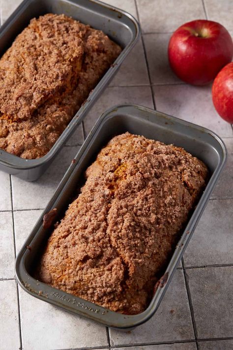 Two baked loaves of pumpkin apple bread. Pumpkin Apple Loaf, Apple Pumpkin Bread, Apple Butter Bread, Pumpkin Apple Bread, Apple Loaf, Pumpkin Bread Easy, Apple Cinnamon Bread, Apple Cinnamon Rolls, Apple Crumb