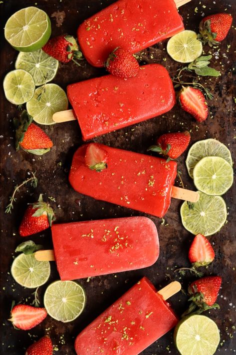 Strawberry Lime popsicles Homemade Strawberry Popsicles, Paleo Popsicles, Kiwi Popsicles, Aip Paleo Desserts, Fruit Popsicle Recipes, Lime Popsicles, Strawberry Gluten Free, Strawberry Popsicles, Healthy Popsicles