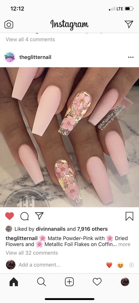 Pale Pink Coffin Acrylic Nails, Light Pink And Gold Acrylic Nails, Rose Blush Nails, Simple Blush Pink Nails, Light Pink Nails With Design Classy, Blush Pink Wedding Nails, Light Pink Simple Nails, Rose Acrylic Nails Design, Light Pink Floral Nails