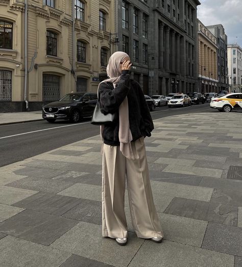 Hijabi Fashion Summer, Son Dongpyo, Modest Winter Outfits, Korea Winter, Outfits Muslim, Hijab Inspiration, Candid Photo, Modest Casual Outfits, Muslimah Outfit