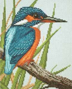 Kingfisher - Cross Stitch Birds Cross Stitch Birds, Felt Crafts Christmas, Cross Stitch Freebies, Embroidered Bird, Cross Stitch Bird, Stitching Embroidery, Bird Embroidery, Cross Stitch Animals, Stitch Art