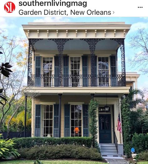 Creole House Exterior, Creole Style Homes, New Orleans Home Exterior, Victorian Scenery, New Orleans House Plans, New Orleans House Exterior, Nola Architecture, Creole House, New Orleans Style Homes